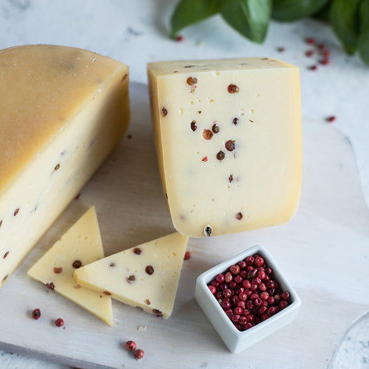 Brandintas fermentinis sūris su rausvaisiais pipirais „Pipirinis tango“