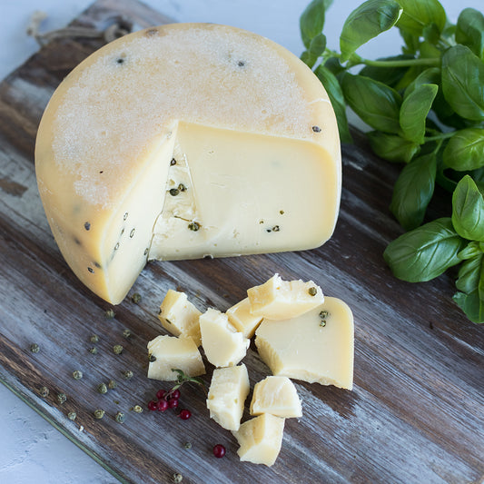 Brandintas fermentinis sūris su žaliaisiais pipirais „Salsa“