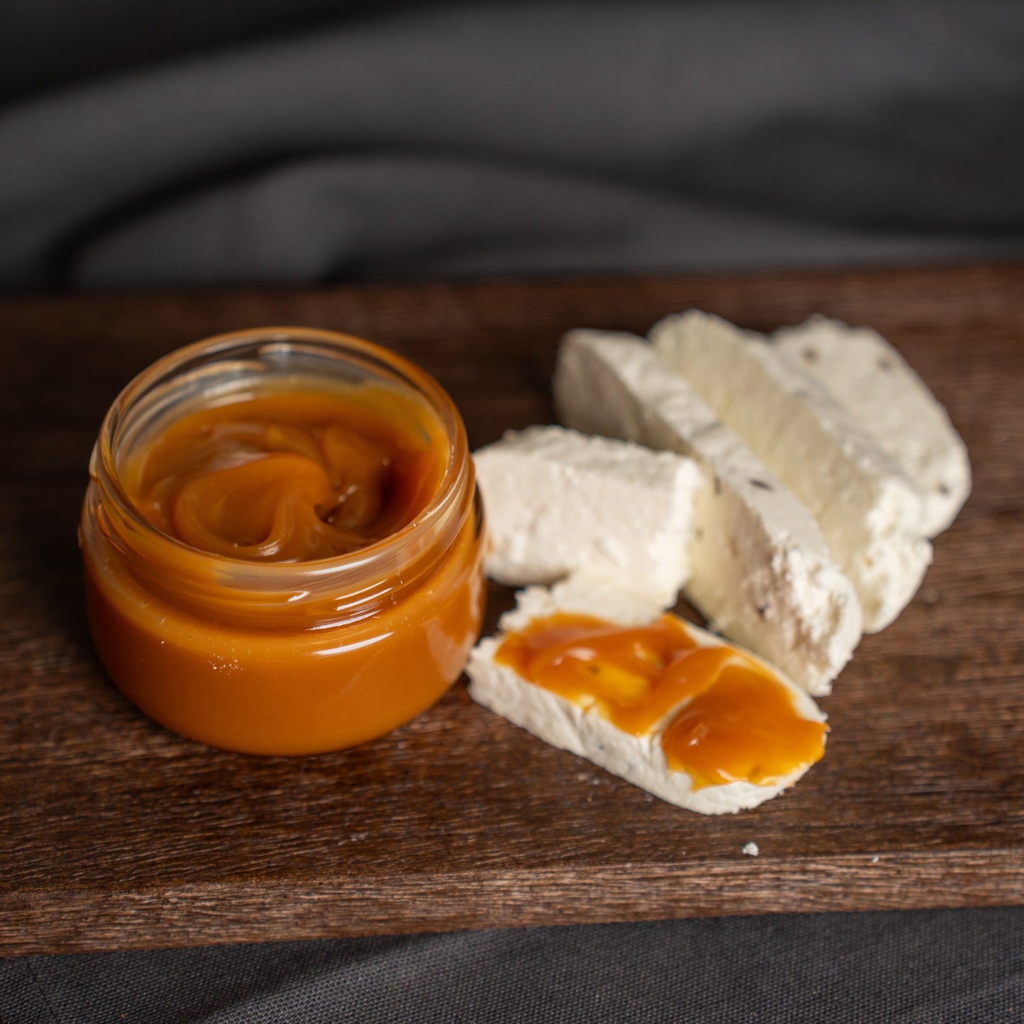 Desertas „Karamelė“ 21 % rieb.